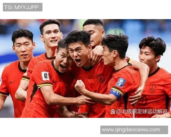 荣耀与梦想交织的绿茵传奇足球明星颁奖典礼的感人时刻 荣耀与梦想交织的绿茵传奇足球明星颁奖典礼的感人时刻