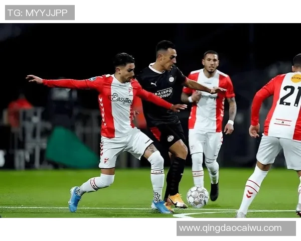 埃因霍温与登博思精彩对决直播全程回顾与分析